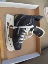 ONLY RIGHT SKATE BAUER Supreme One20 Ice Hockey Skates Size 5r