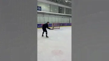 Bauer Nexus Geo. Hockey trick shots.